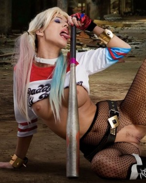 Vickie Brown Harley Quinn Cosplay Erotica 11