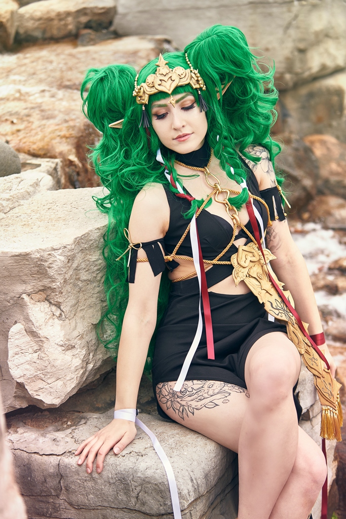 Luxlo Cosplay Sothis 13