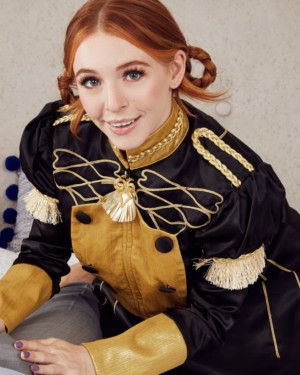 Madi Collins Fire Emblem Three Houses Annette VR Cosplay X 10