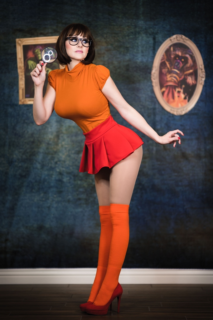 Angie Griffin Velma Dinkley 18