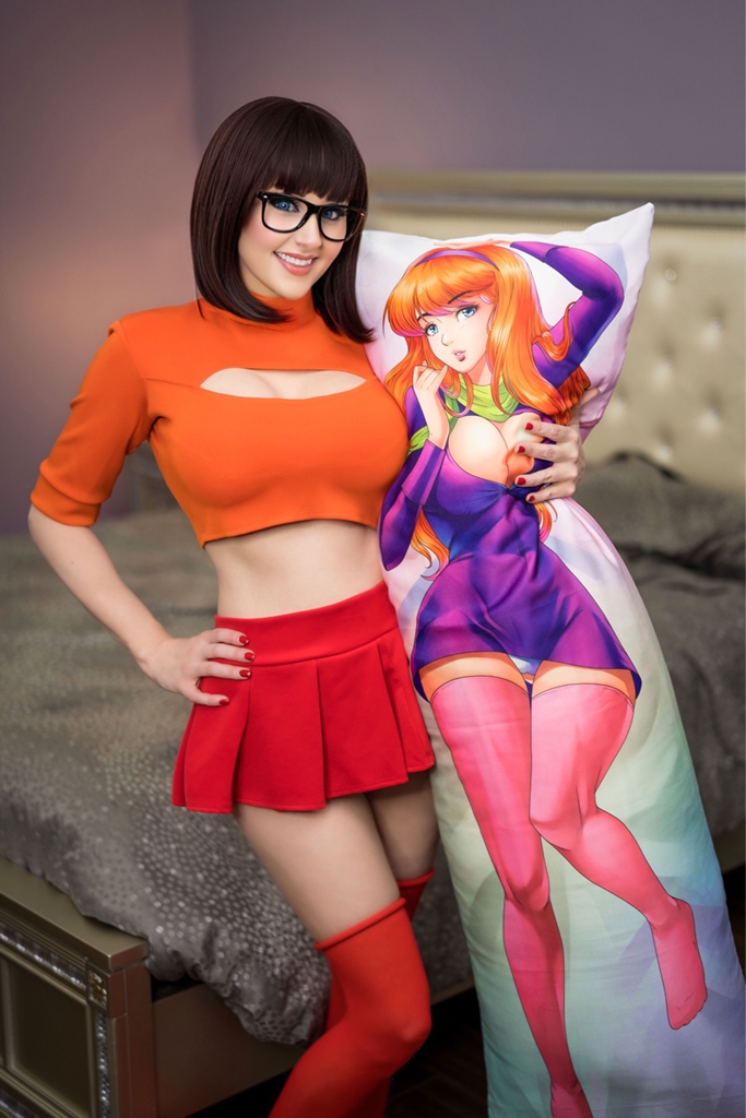 Angie Griffin Velma Dinkley 58