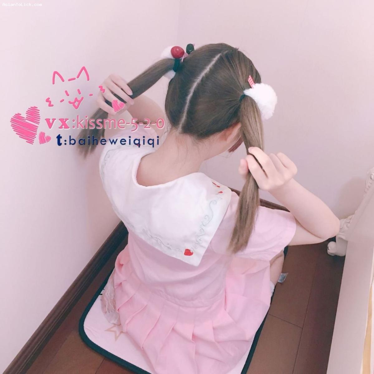 七七酱 粉紅水手服VS胸貼 – Very cute loli girl – (28P)