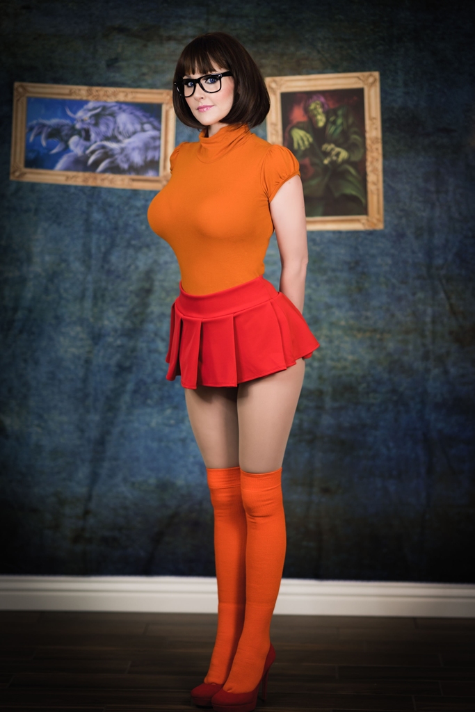 Angie Griffin Velma Dinkley 21