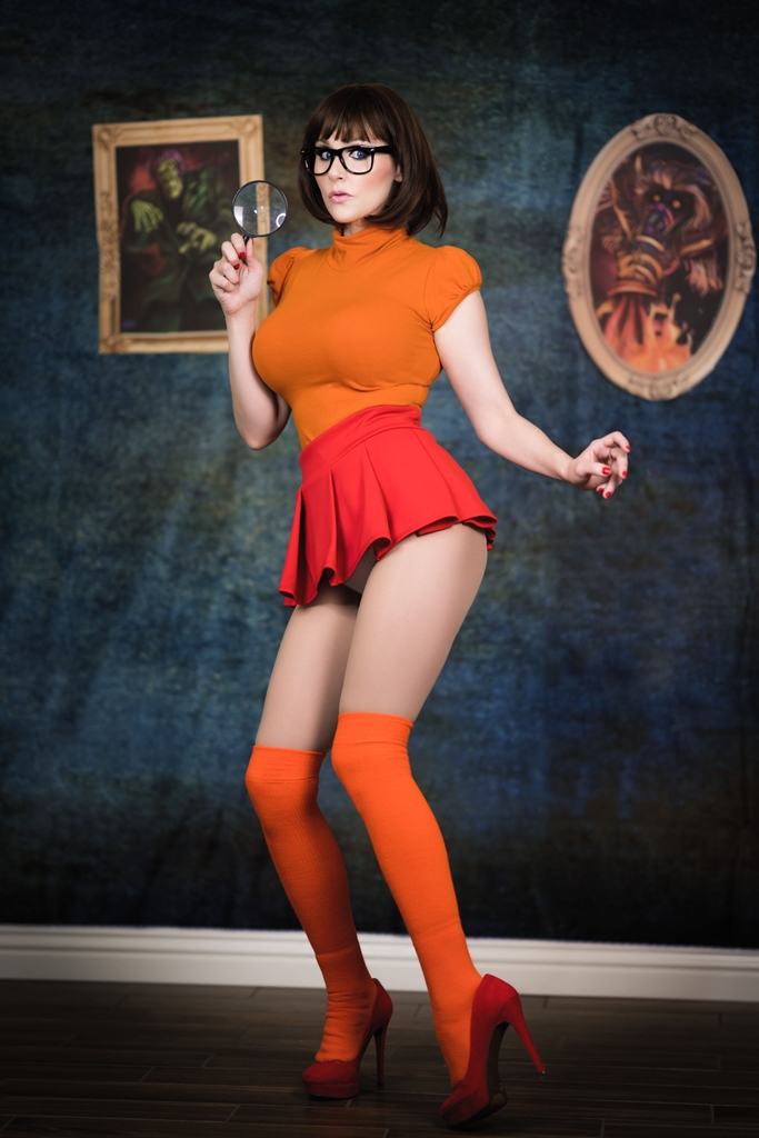 Angie Griffin Velma Dinkley 27