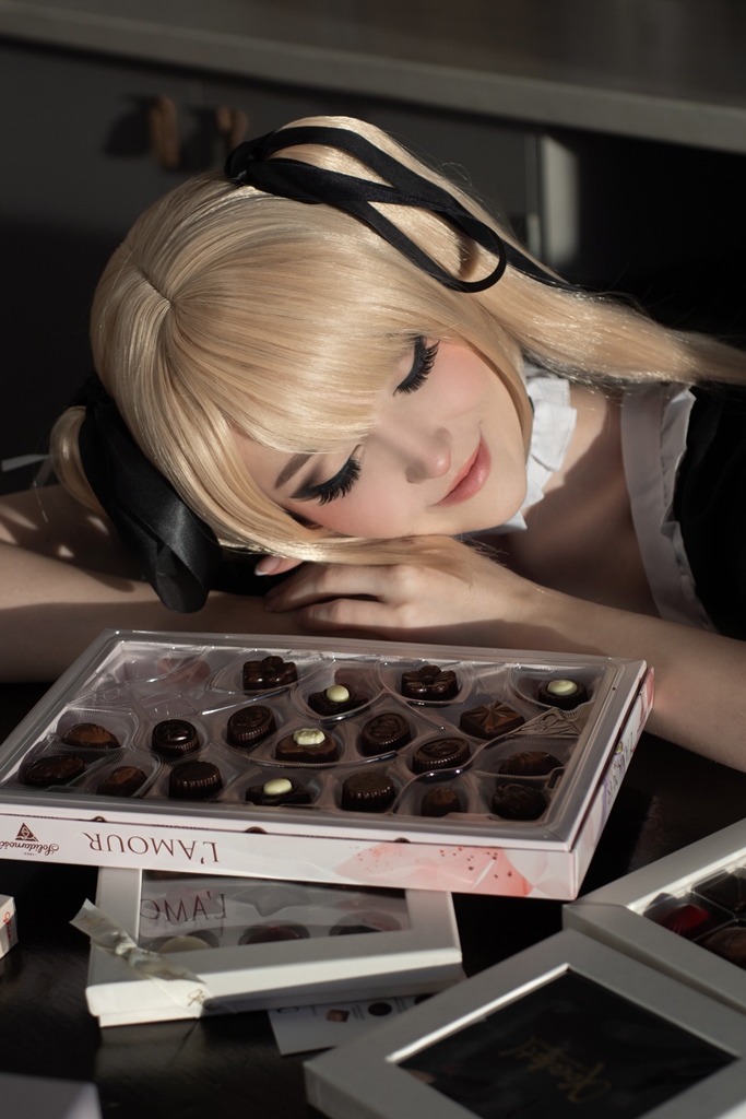CandyBall Marie Rose Maid 10