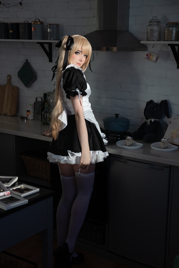 CandyBall Marie Rose Maid 14
