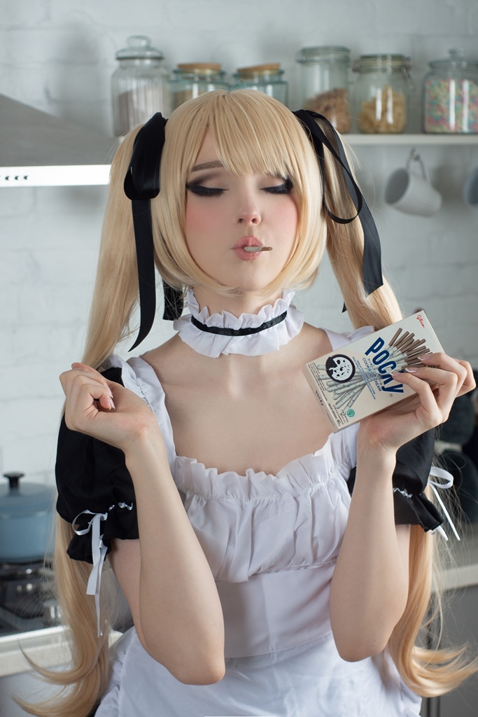 CandyBall Marie Rose Maid 16