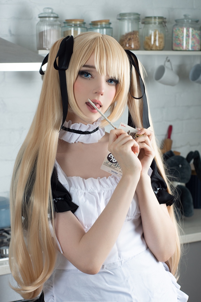 CandyBall Marie Rose Maid 17
