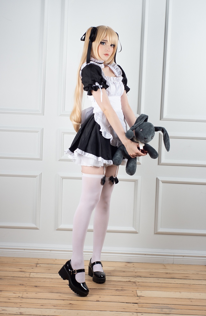 CandyBall Marie Rose Maid 23
