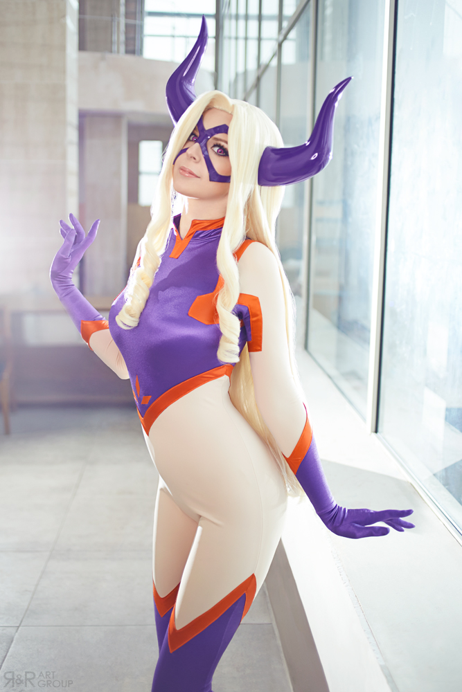 MT Lady Cosplay