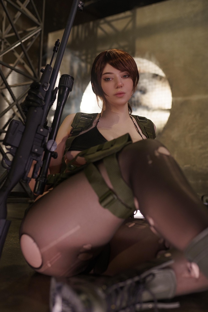 Alina Becker Quiet. Metal Gear Solid 2